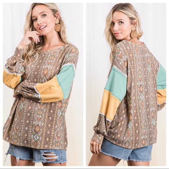 ✨LAST ONE✨Aztec print Fabulous Boxy Top - Picture 2 of 6